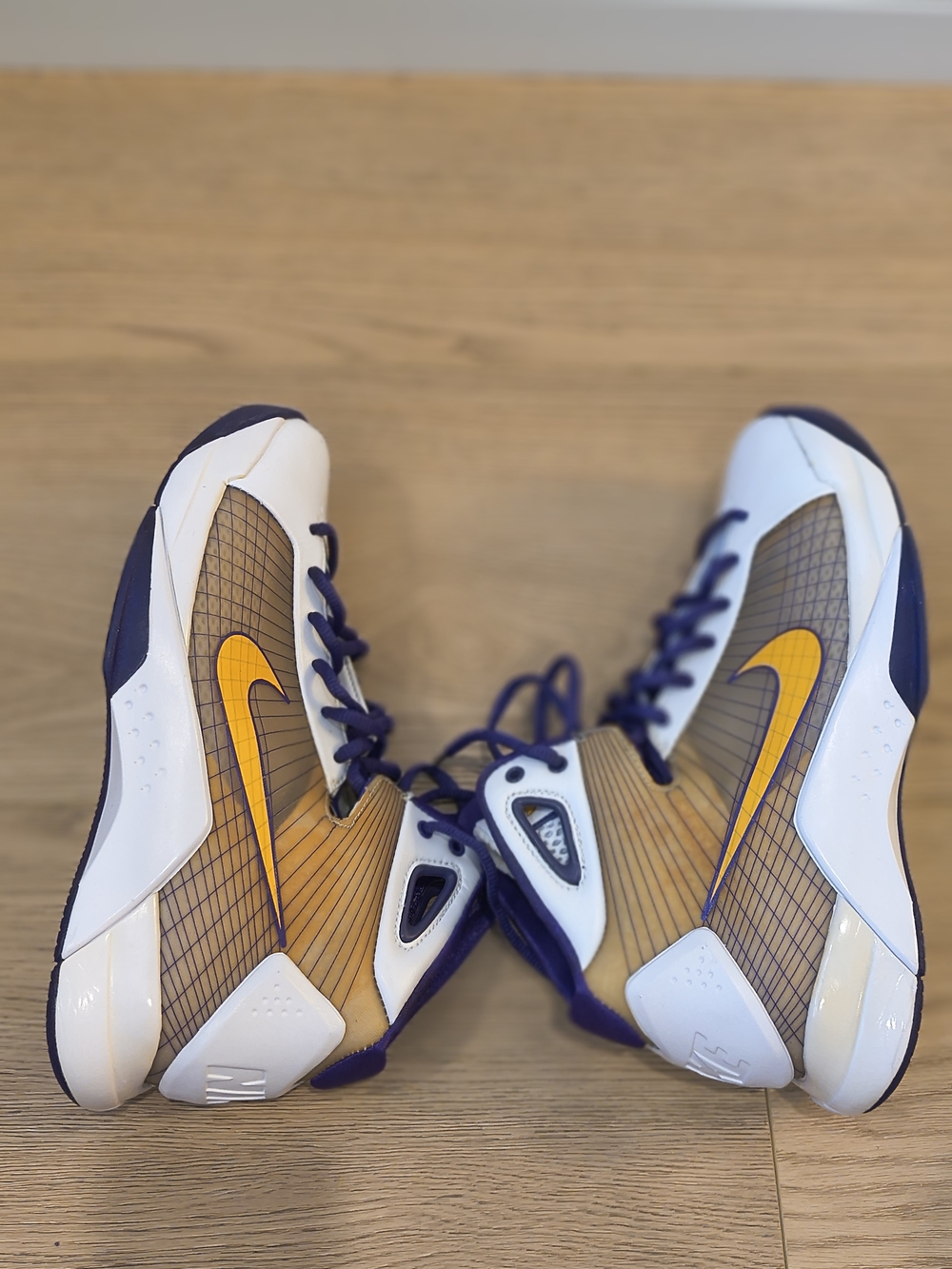 Kobe Hyperdunk - Home - Picture 5 of 10
